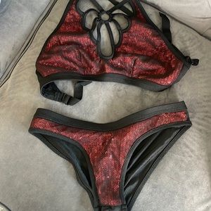 Pole two piece set sequins red
